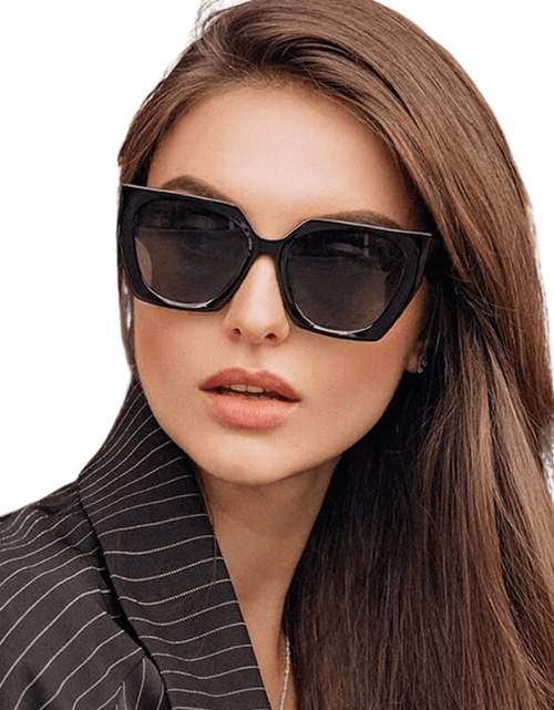 Load image into Gallery viewer, Perla Sunglasses
